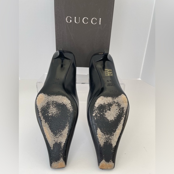 Gucci Black Leather Pumps Women's Size 8.5 Mint Condition - Picture 8 of 9